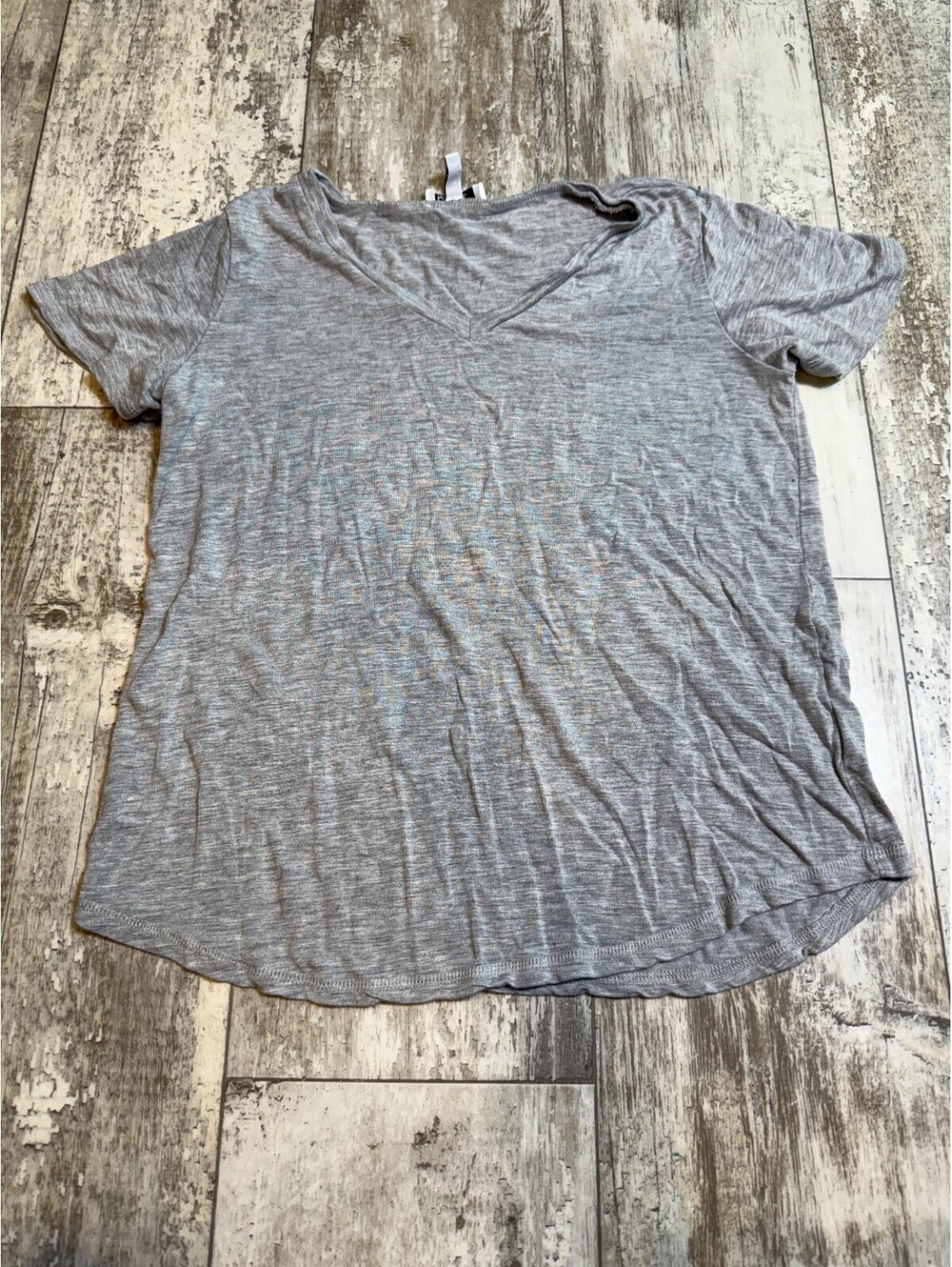 Jessica Simpson Womens S Gray V Neck T Shirt Relaxed Basic Tee